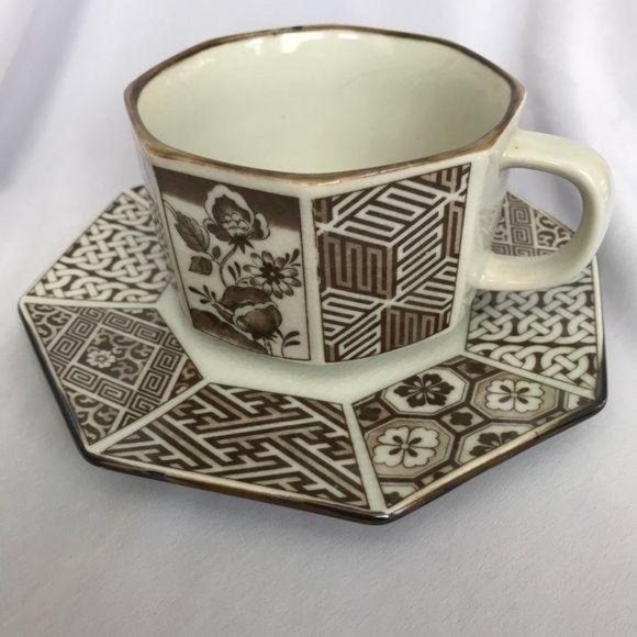 4-Piece Japanese Tea Cups and Saucers 12oz Decorative Set Gift Coffee - Picture 1 of 6